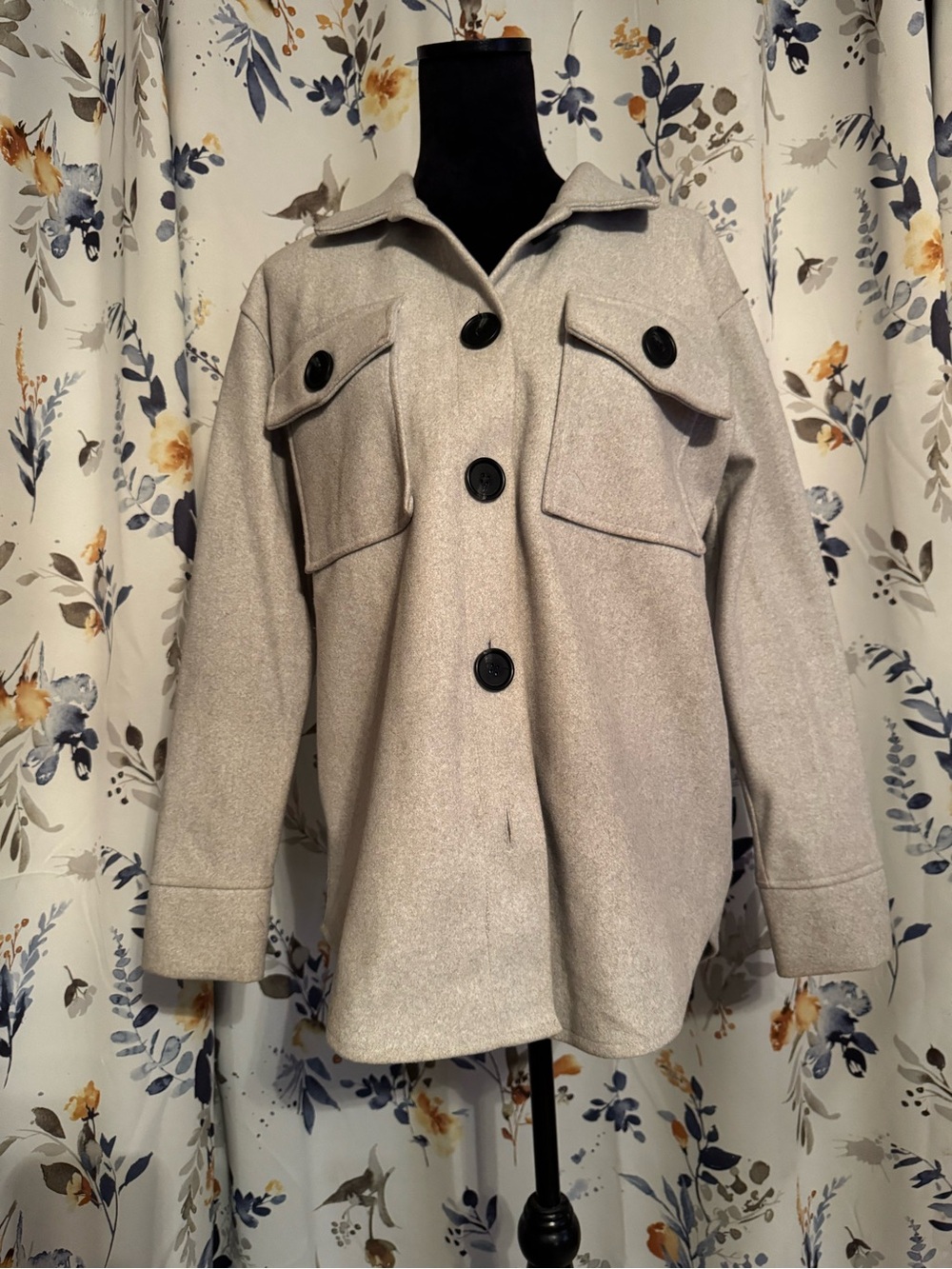 Wool Blend Button-Front Shacket in Light Gray New Look Size Large B14